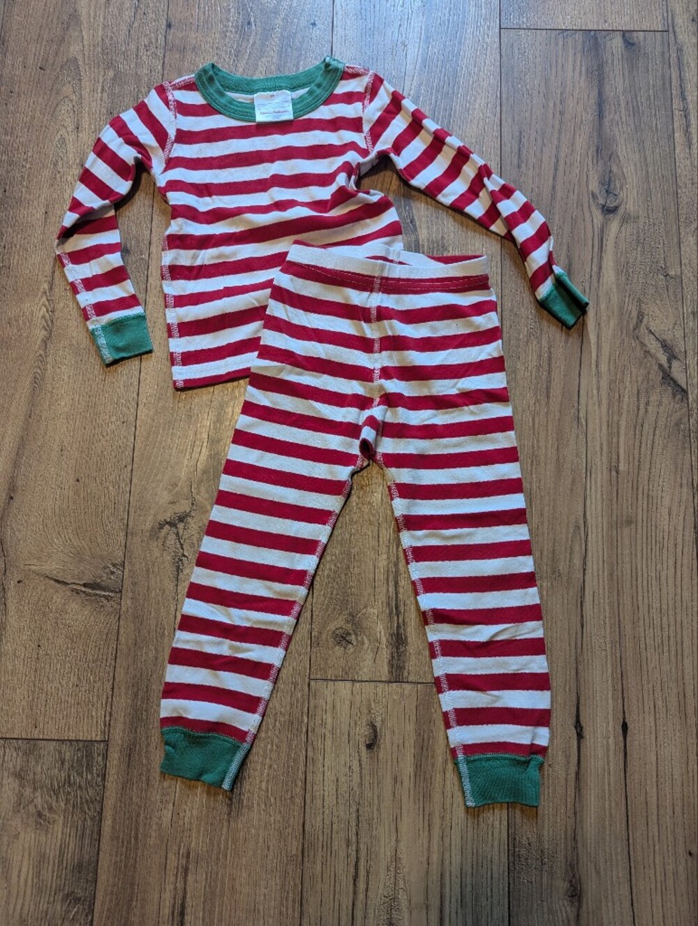 Hanna Andersson Red and White Striped Pajama Set with Green Trim 4Y 100 Cm Euro